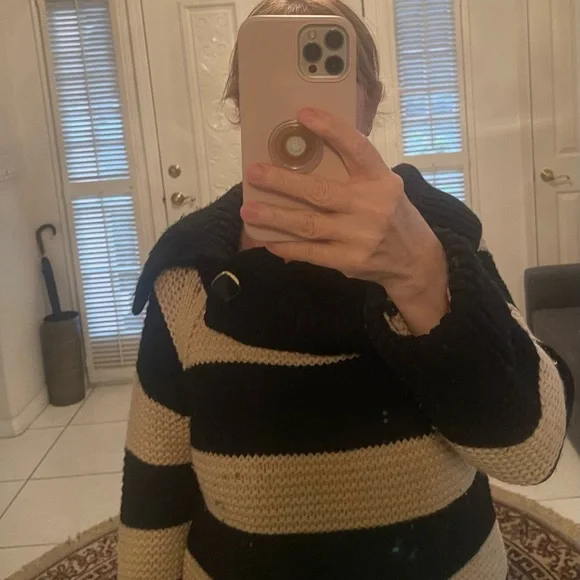 KATE SPADE SWEATER - Picture 2 of 9